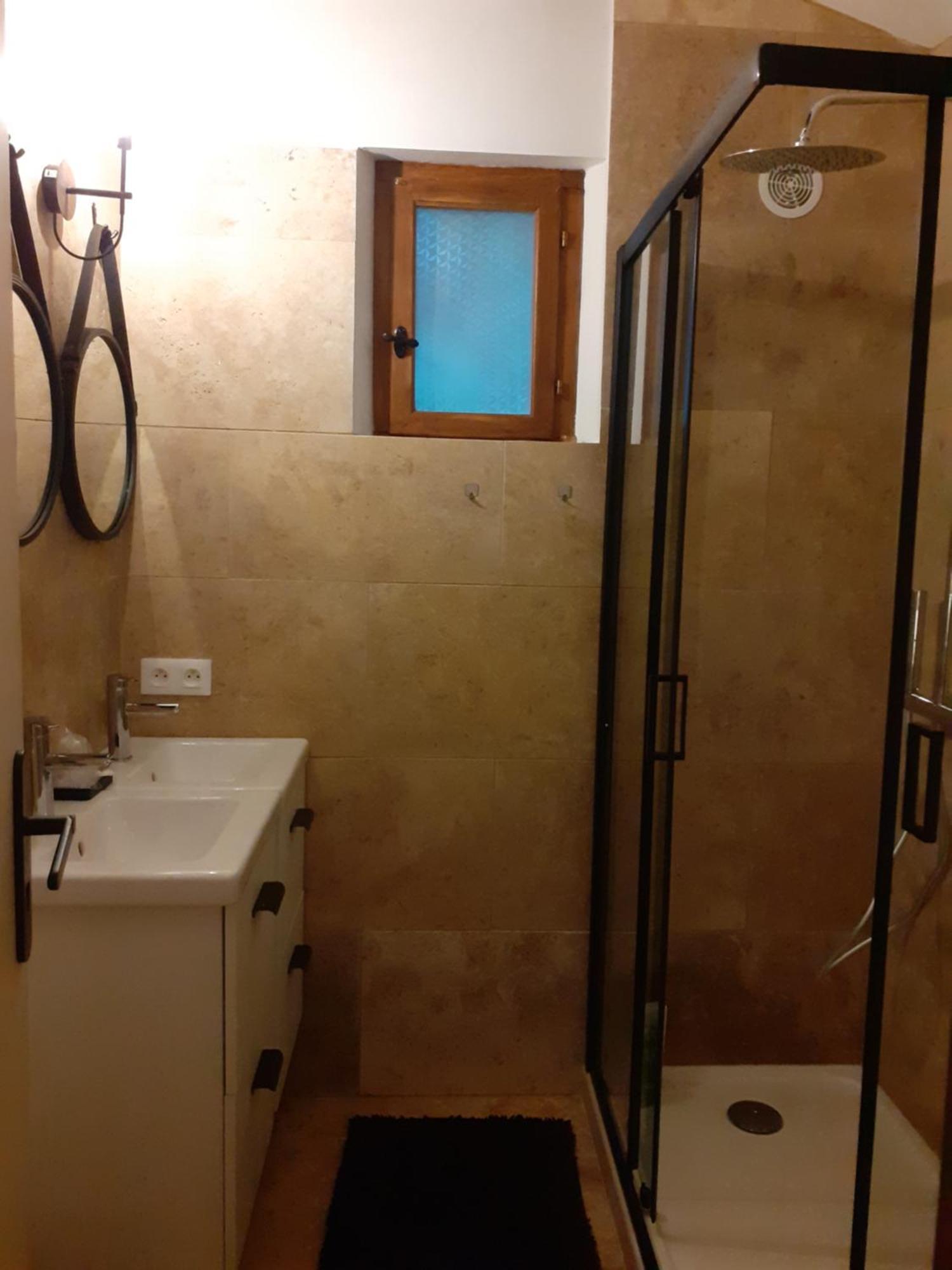 La Sapiniere -Chambres Climatisees Buisson エクステリア 写真