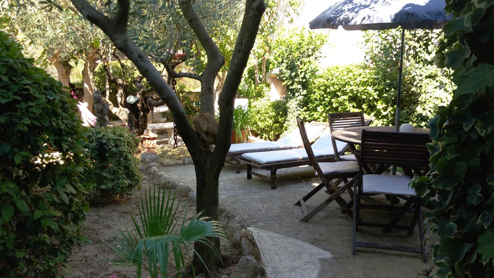La Sapiniere -Chambres Climatisees Buisson エクステリア 写真