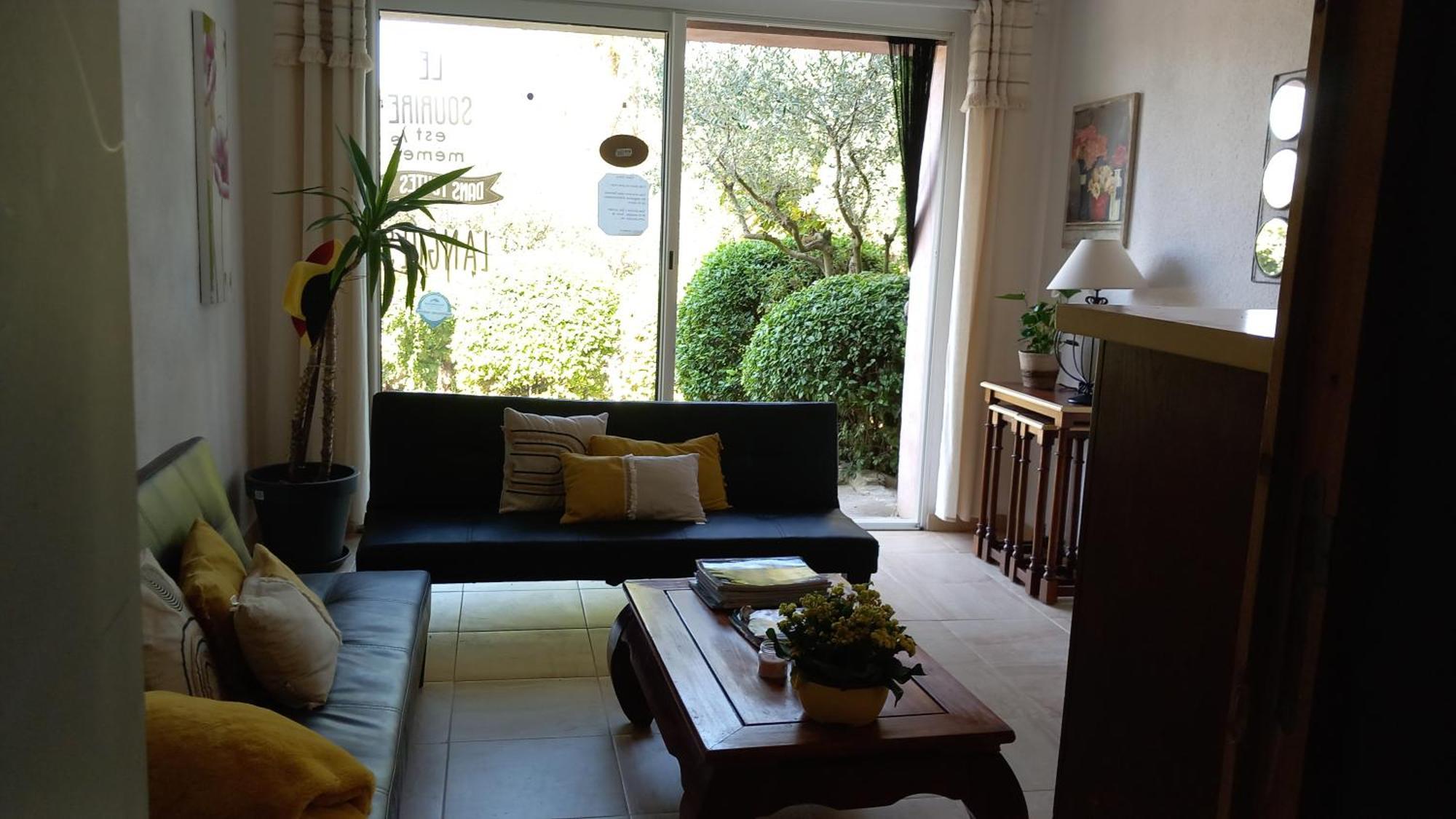 La Sapiniere -Chambres Climatisees Buisson エクステリア 写真